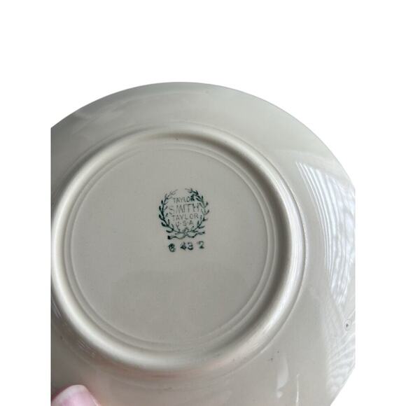 Taylor Smith & Taylor “Daphne” Cream Gold Set Lunch Plate 8” Bowl Tea Cup Saucer - Picture 6 of 10